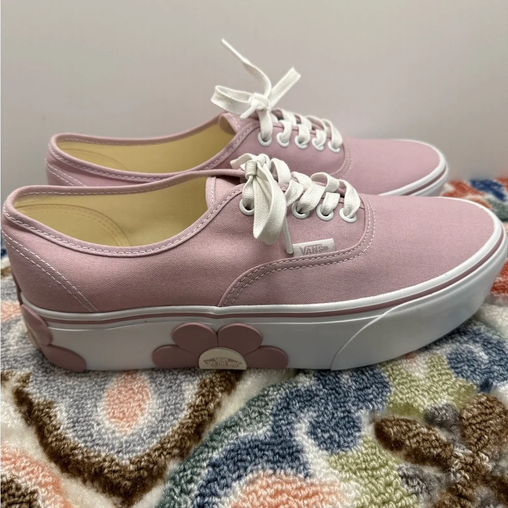 Vans Lilac flowers Stackform Platform Sneakers 11 NWOT - Picture 5 of 7